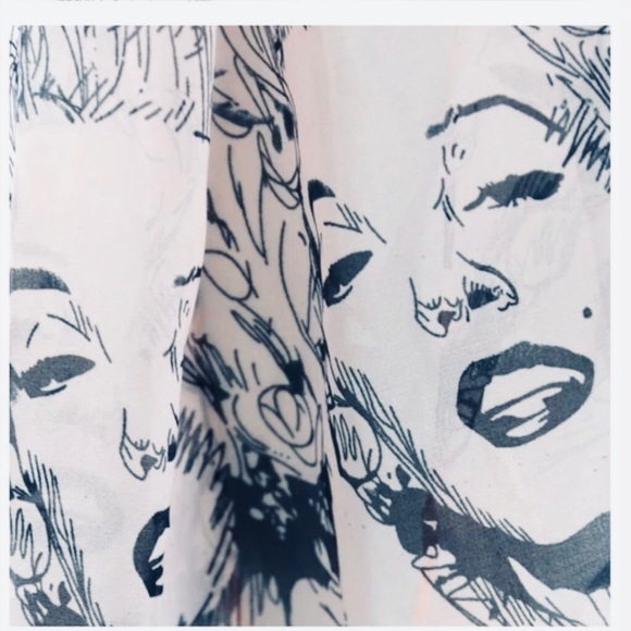 Black and Pink Marilyn Monroe Scarf - Picture 3 of 4